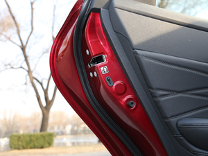 2019p 2.5L LimitedŞ V g