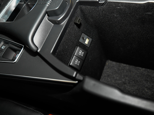 2019p 2.5L LimitedŞ V g