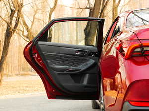 2019p 2.5L LimitedŞ V ܇T