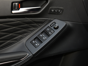 2019p 2.5L LimitedŞ V {܇ƅ^	