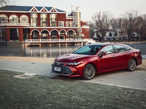 2019p 2.5L LimitedŞ (gu)V w^