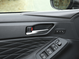 2019p 2.5L LimitedŞ V g