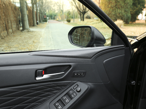 2019p 2.5L LimitedŞ V g