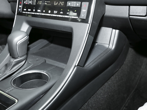 2019p 2.5L LimitedŞ V g