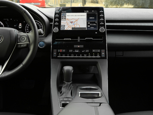 2019款双擎 2.5L Limited旗舰版 国V 中控台