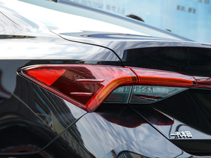 2019p 2.5L LimitedŞ V ^