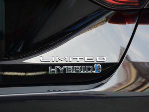 2019p 2.5L LimitedŞ V ^