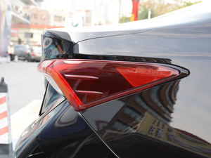 2019p 2.5L LimitedŞ V ^