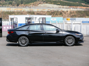 2019p 2.5L XLEF V w^