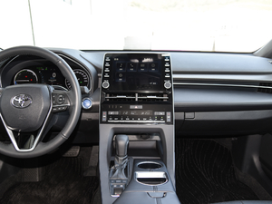 2019款双擎 2.5L XLE尊贵版 国V 中控台