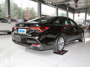 2019款双擎 2.5L 豪华版 国VI 整体外观