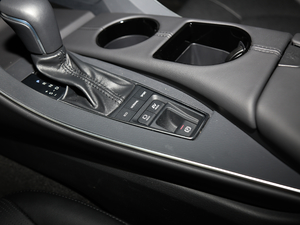 2019p 2.5L A VI п؅^