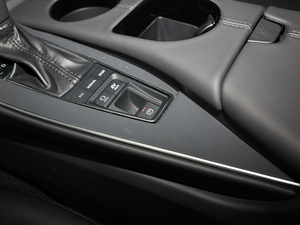 2019p 2.5L A VI п؅^