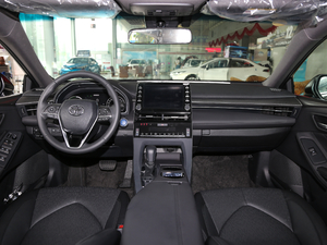 2019款双擎 2.5L 豪华版 国VI 内饰全景