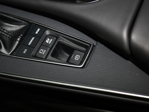 2019p 2.5L XLEF (gu)VI v܇(ch)Ƅ(dng)