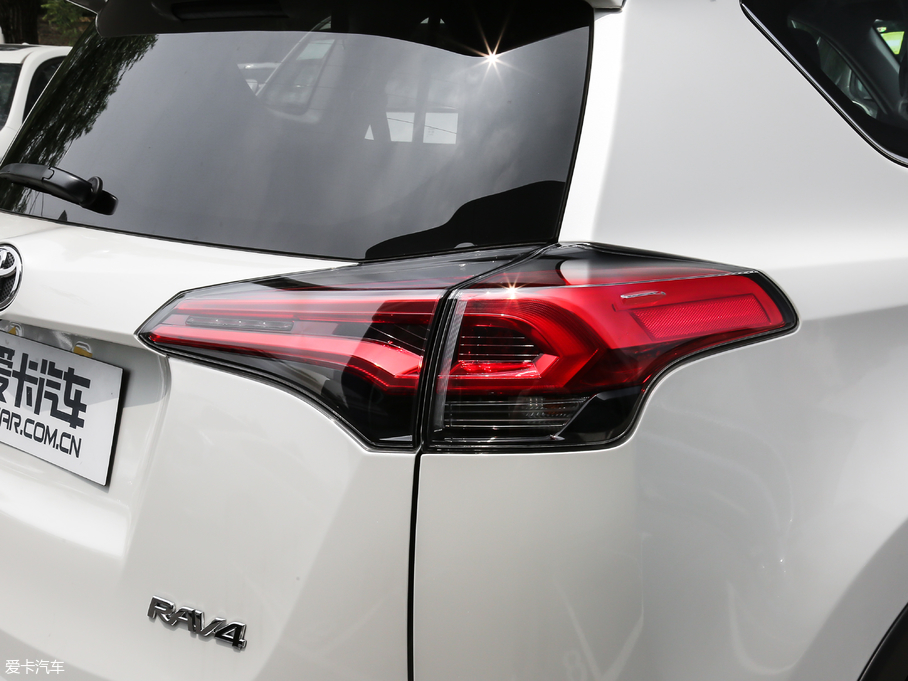 2019RAV4s 2.0L CVTm VI