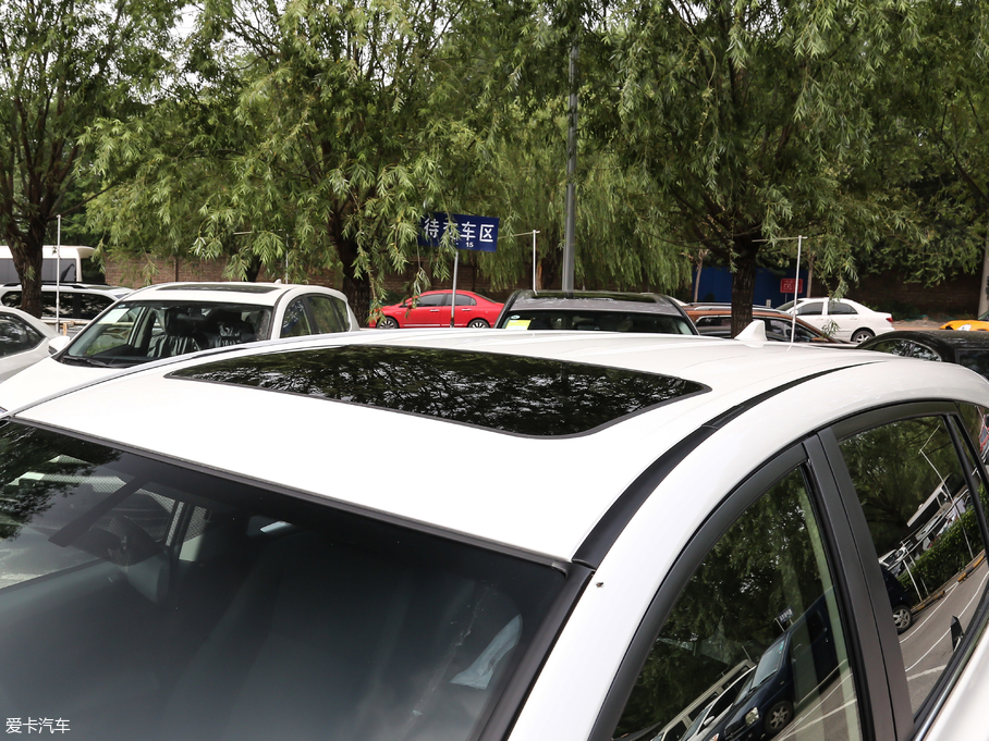 2019RAV4s 2.0L CVTm VI