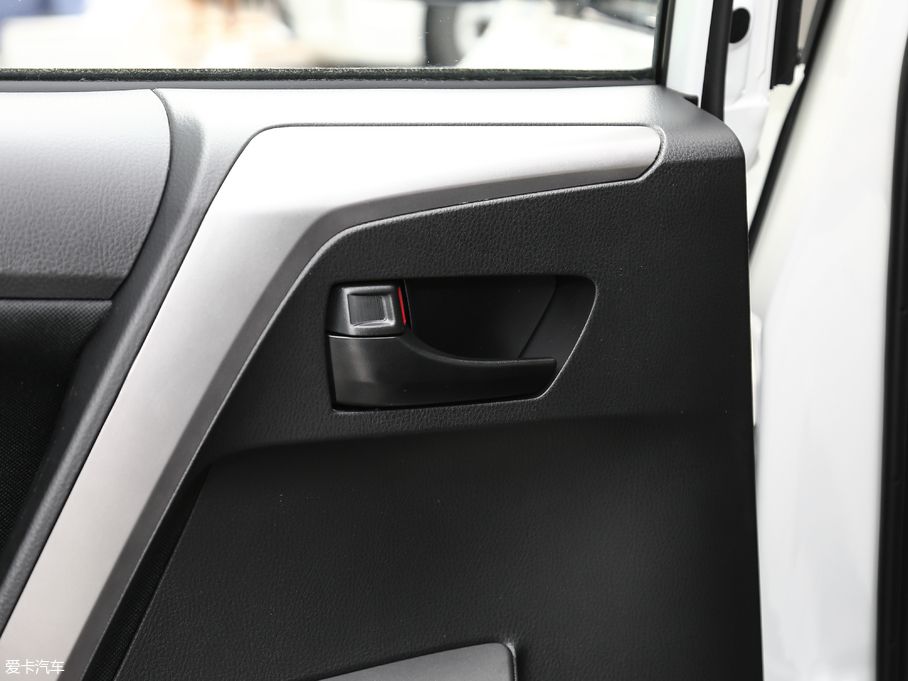 2019RAV4s 2.0L CVTm VI