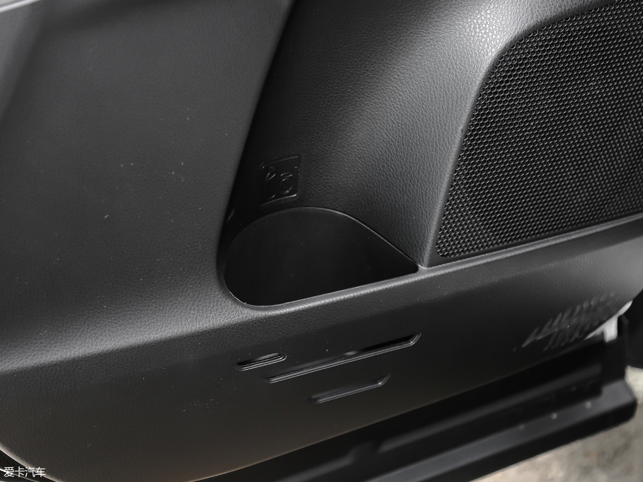 2019RAV4s 2.0L CVTm VI