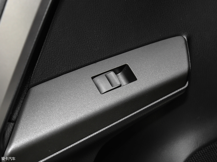 2019RAV4s 2.0L CVTm VI