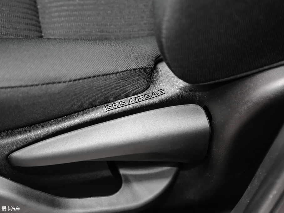 2019RAV4s 2.0L CVTm VI