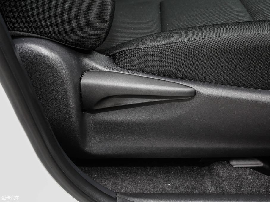 2019RAV4s 2.0L CVTm VI