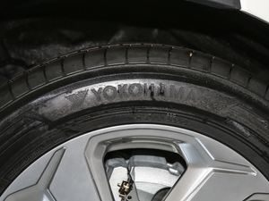 20202.5L CVT򌾫Ӣ ݆̥Ʒ