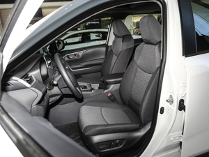 2020款2.5L CVT两驱精英版 主驾驶座椅
