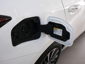 2020款E+ 1.8L 舒适版 油箱盖