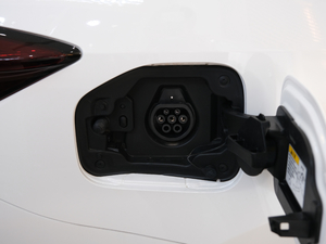 2020款E+ 1.8L 舒适版 细节外观