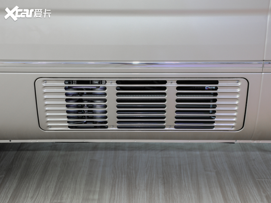 2020���˹�_ 4.0L ���A 20�� ����