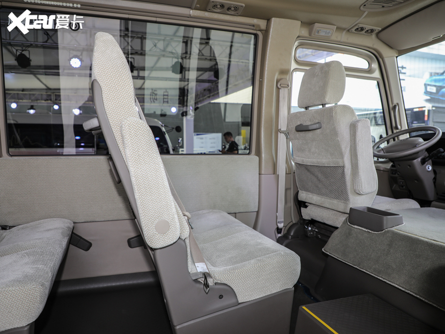 2020���˹�_ 4.0L ���A 20�� ����