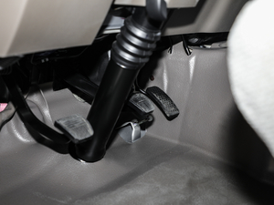 2020款4.0L 豪华 20座 汽油 中控区