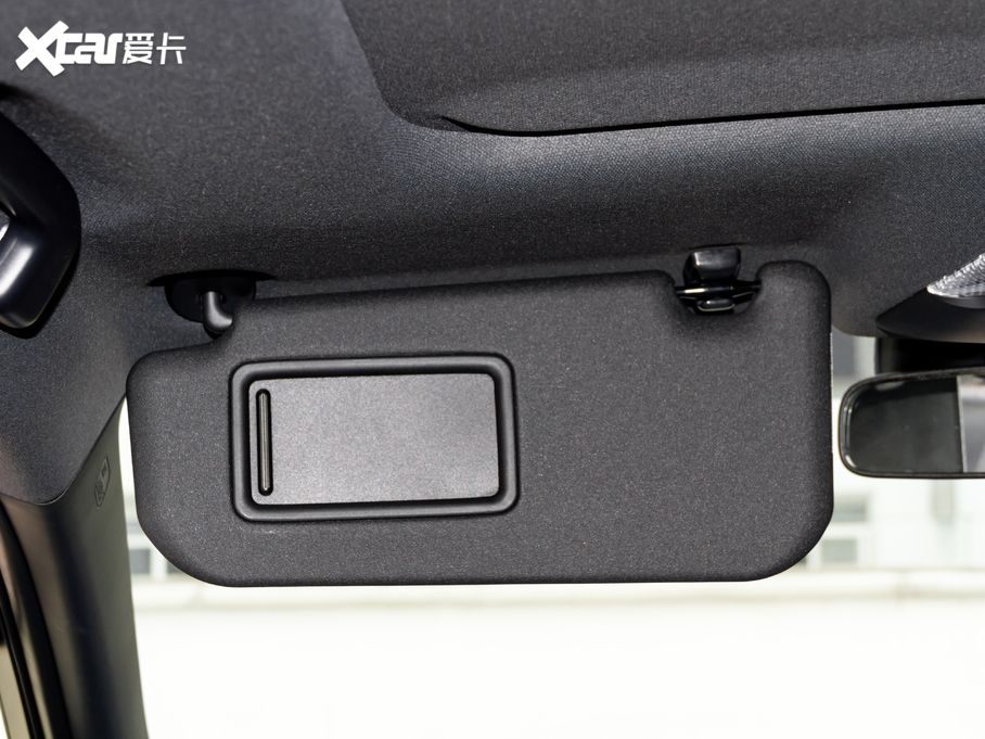 2020���ȝ�IZOA 2.0L ���Y��