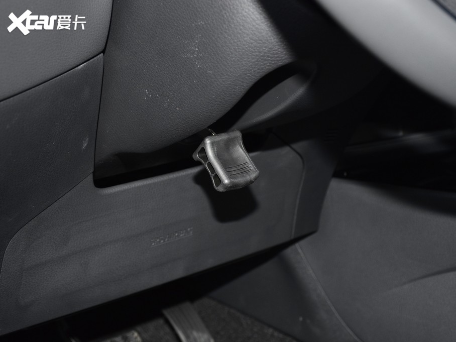 2020���ȝ�IZOA 2.0L ���Ű�