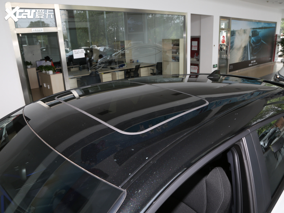 2020���ȝ�IZOA 2.0L ������