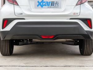 2020款2.0L 奕驰版 排气管