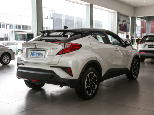 2020款2.0L 奕享版 整体外观