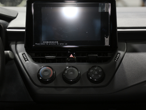 20211.2T S-CVT \Ӱ {L