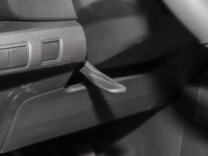 2021TNGA 1.5L CVT GR SPORT\Ӱ п؅^(q)