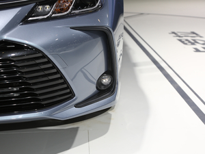 2021p 1.8L E-CVTӢ ǰF