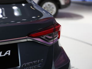 2021p 1.8L E-CVTӢ ^