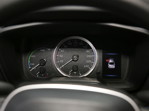 2021p 1.8L E-CVTӢ x