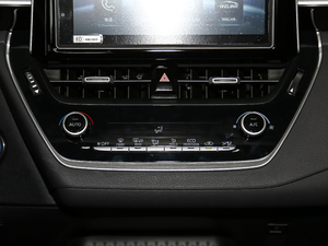 2021p 1.8L E-CVTӢ {{