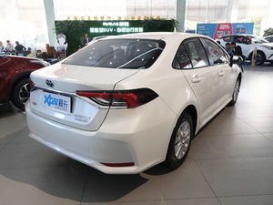 2021p 1.8L E-CVTh w^