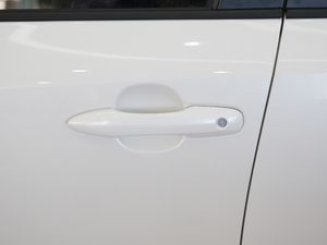 2021p 1.8L E-CVTh {T