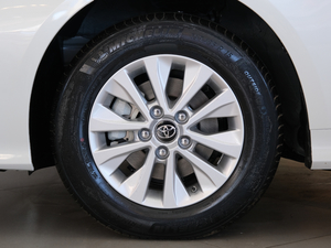 2021p 1.8L E-CVTh ݆Ȧ