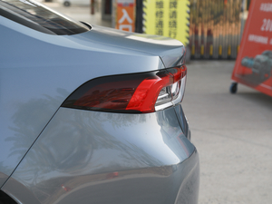 2021p 1.8L E-CVTŞ ^