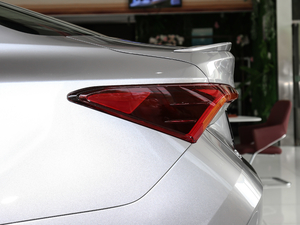 20212.5L TouringFSPORT	 ^