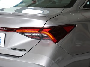 20212.5L TouringFSPORT	 ^